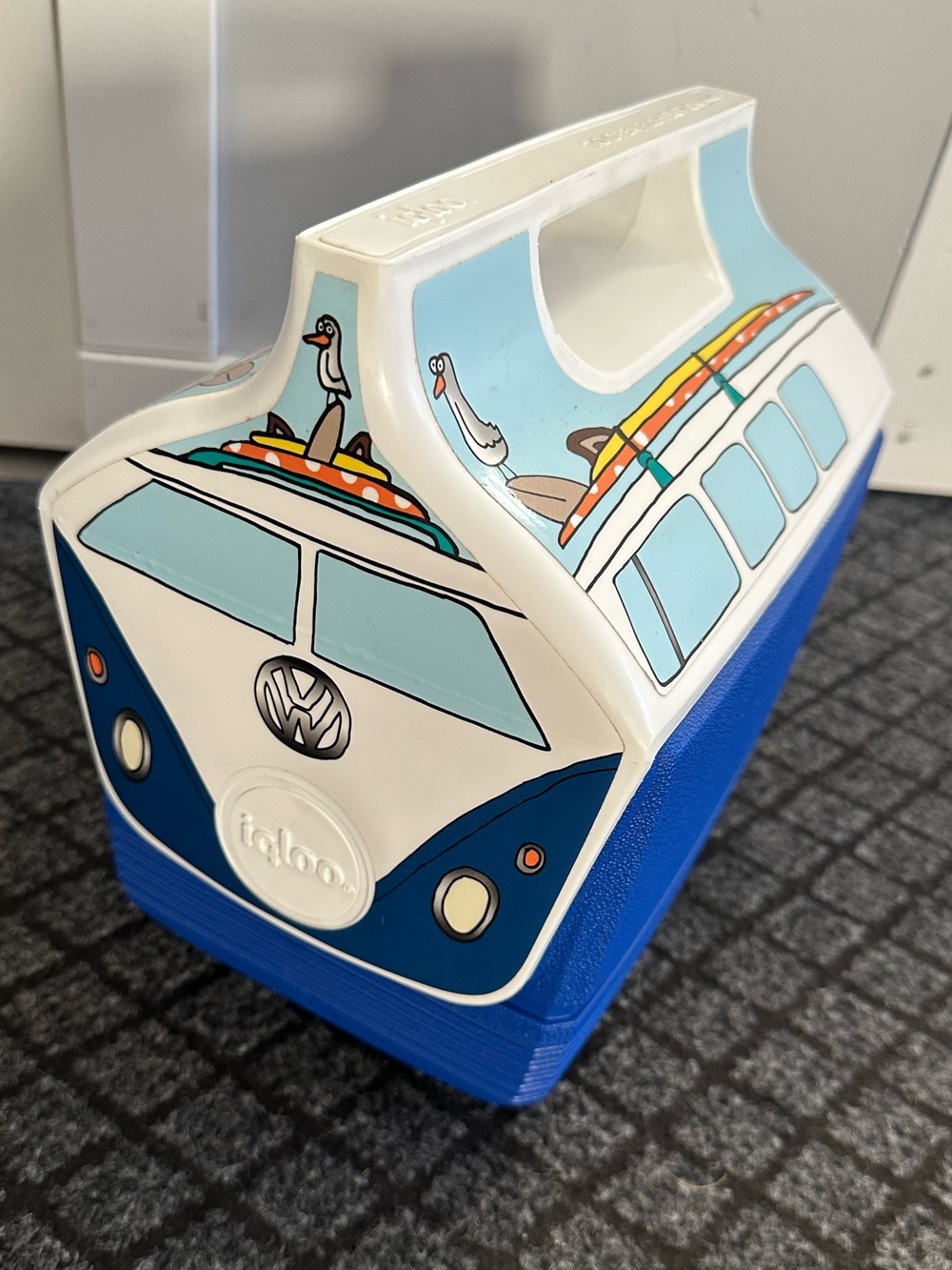 Igloo VW Van 6-pack cooler